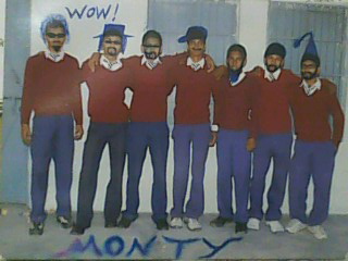 School book boys group foto in 10th